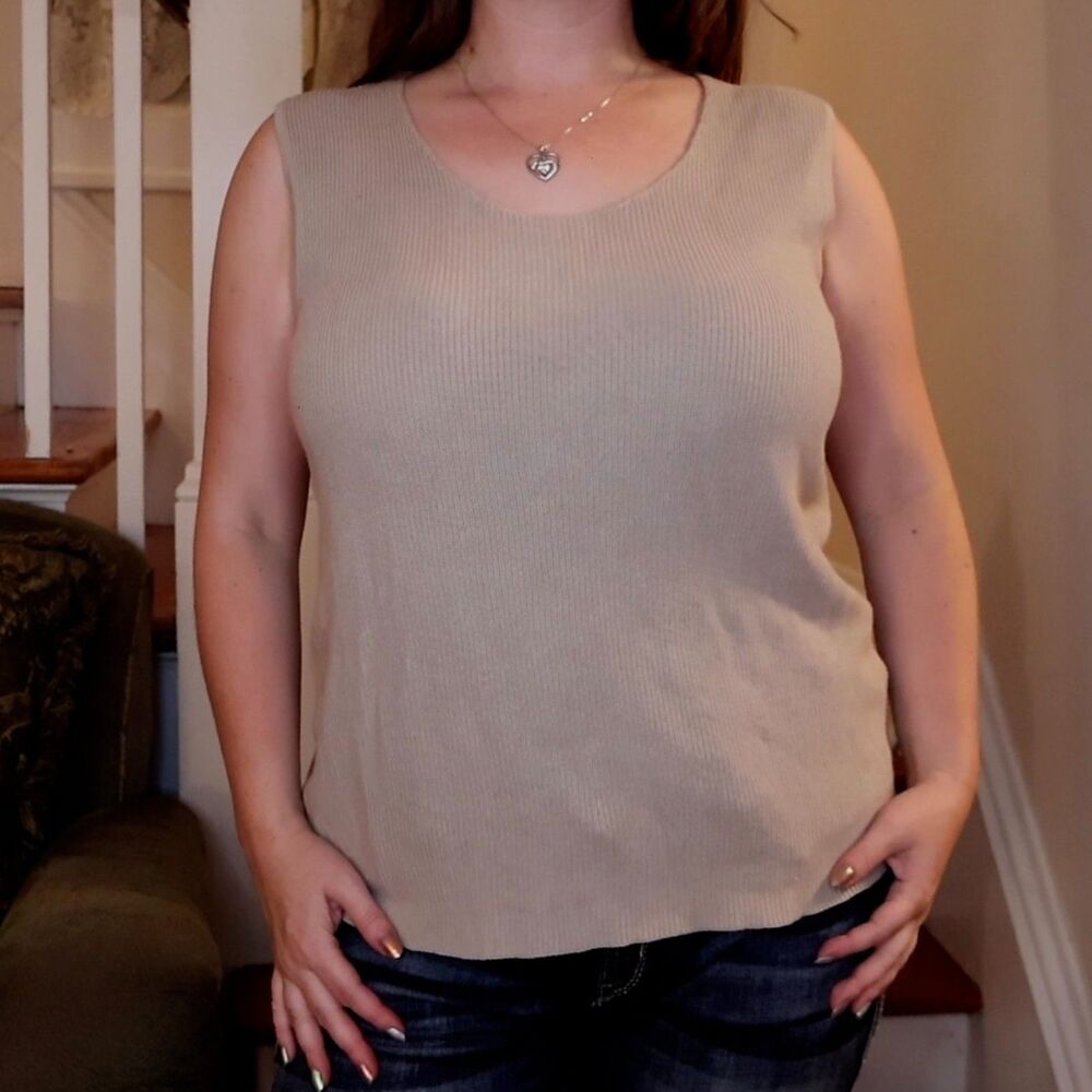 Chico's Knit Tank Top Sz Large 2 Neutral Lightweight Sweater Office Corpcore